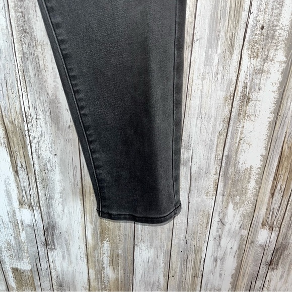 American Eagle Super Stretch Short High Rise Jeggings - Picture 2 of 7